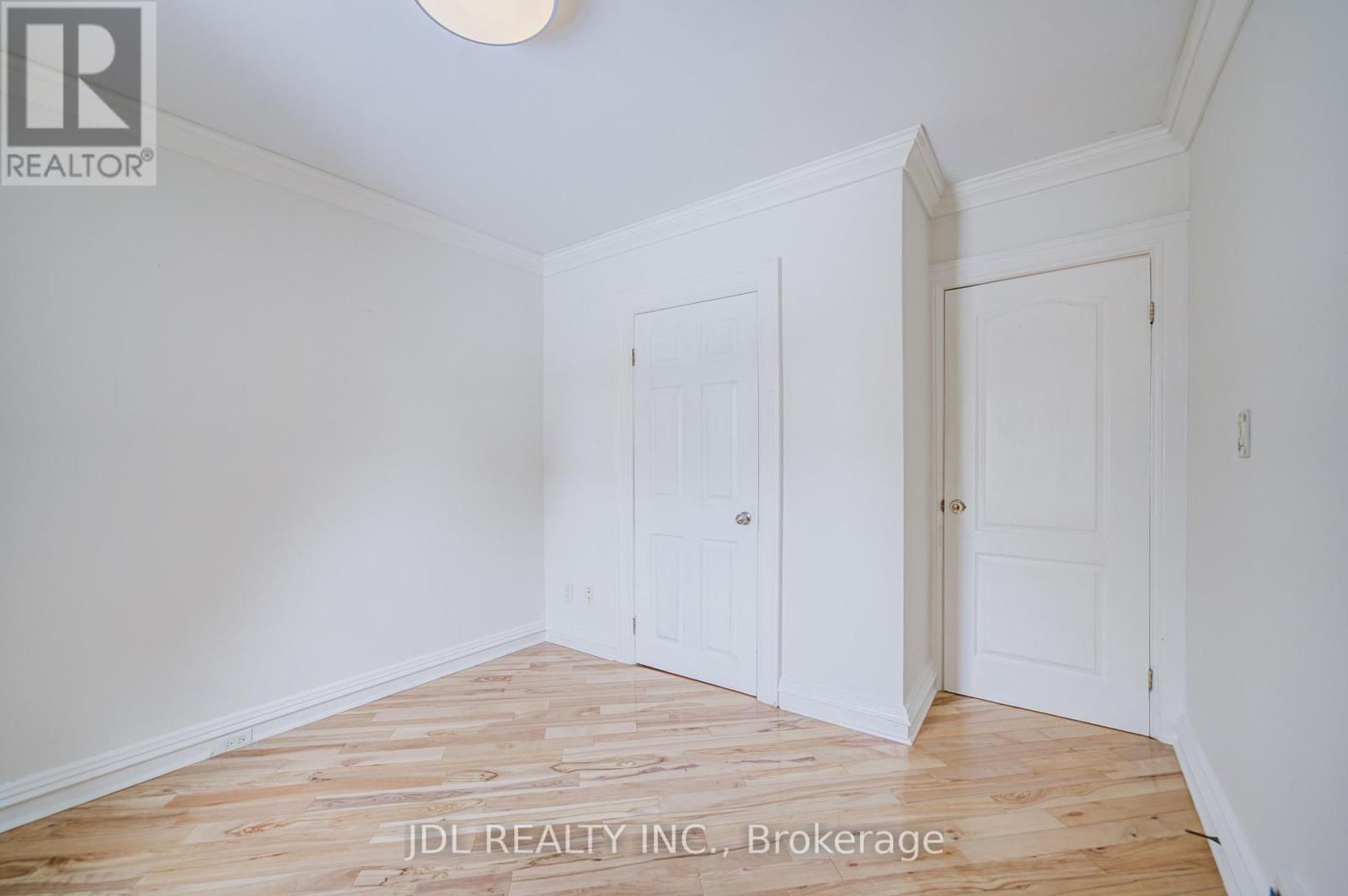 138 Wesley Street W, Toronto, Ontario  M8Y 2X1 - Photo 14 - W12550452