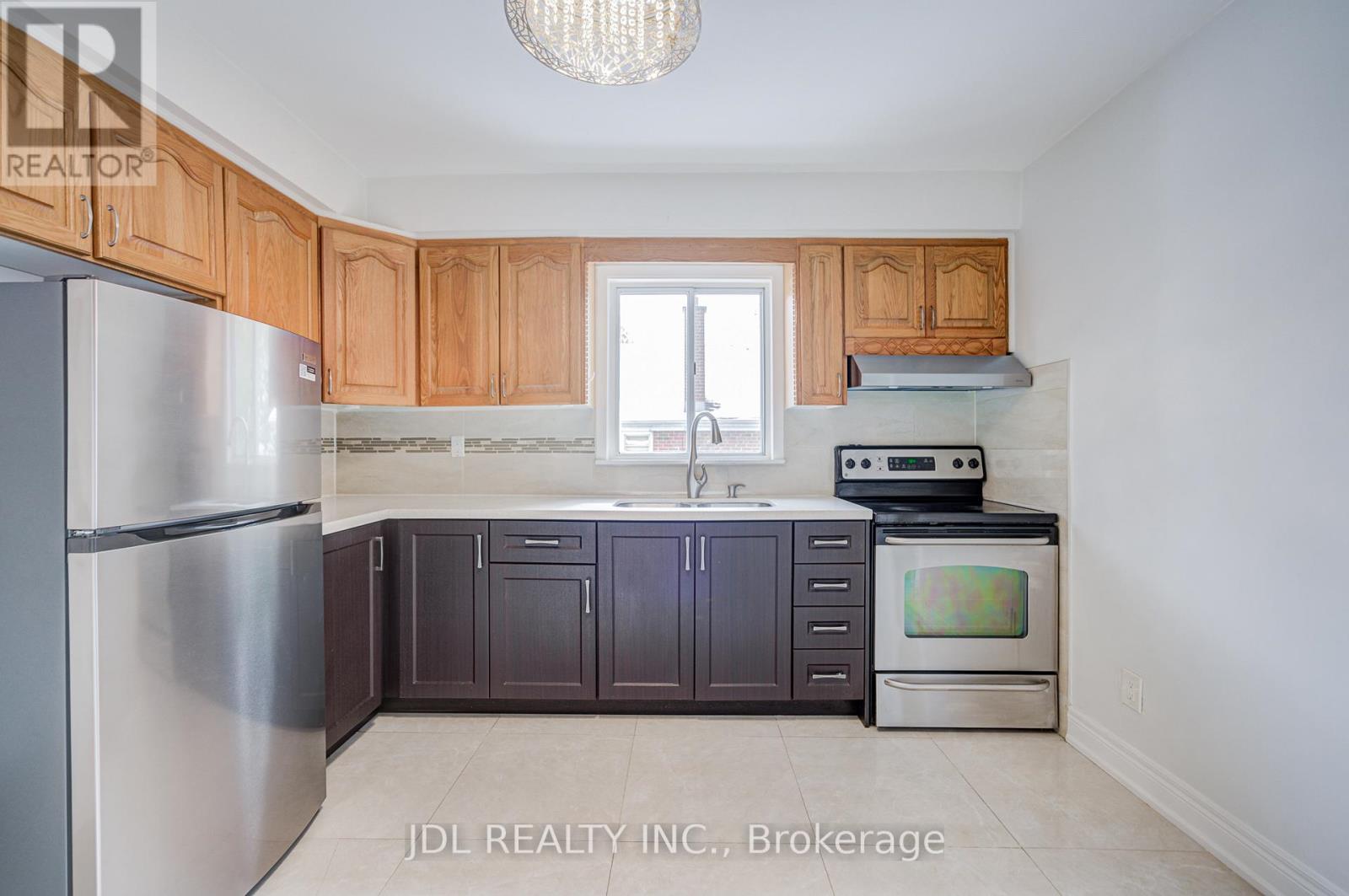 138 Wesley Street W, Toronto, Ontario  M8Y 2X1 - Photo 18 - W12550452