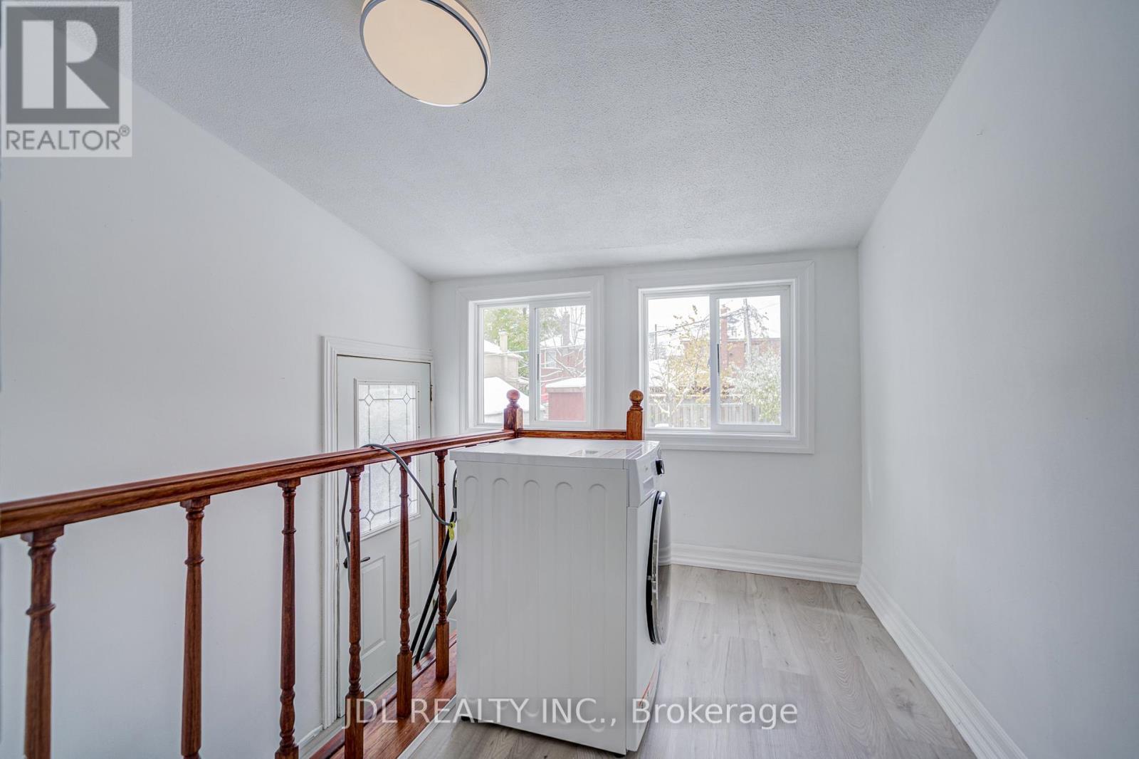 138 Wesley Street W, Toronto, Ontario  M8Y 2X1 - Photo 21 - W12550452