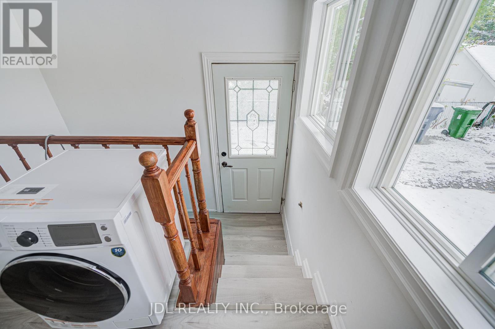 138 Wesley Street W, Toronto, Ontario  M8Y 2X1 - Photo 22 - W12550452