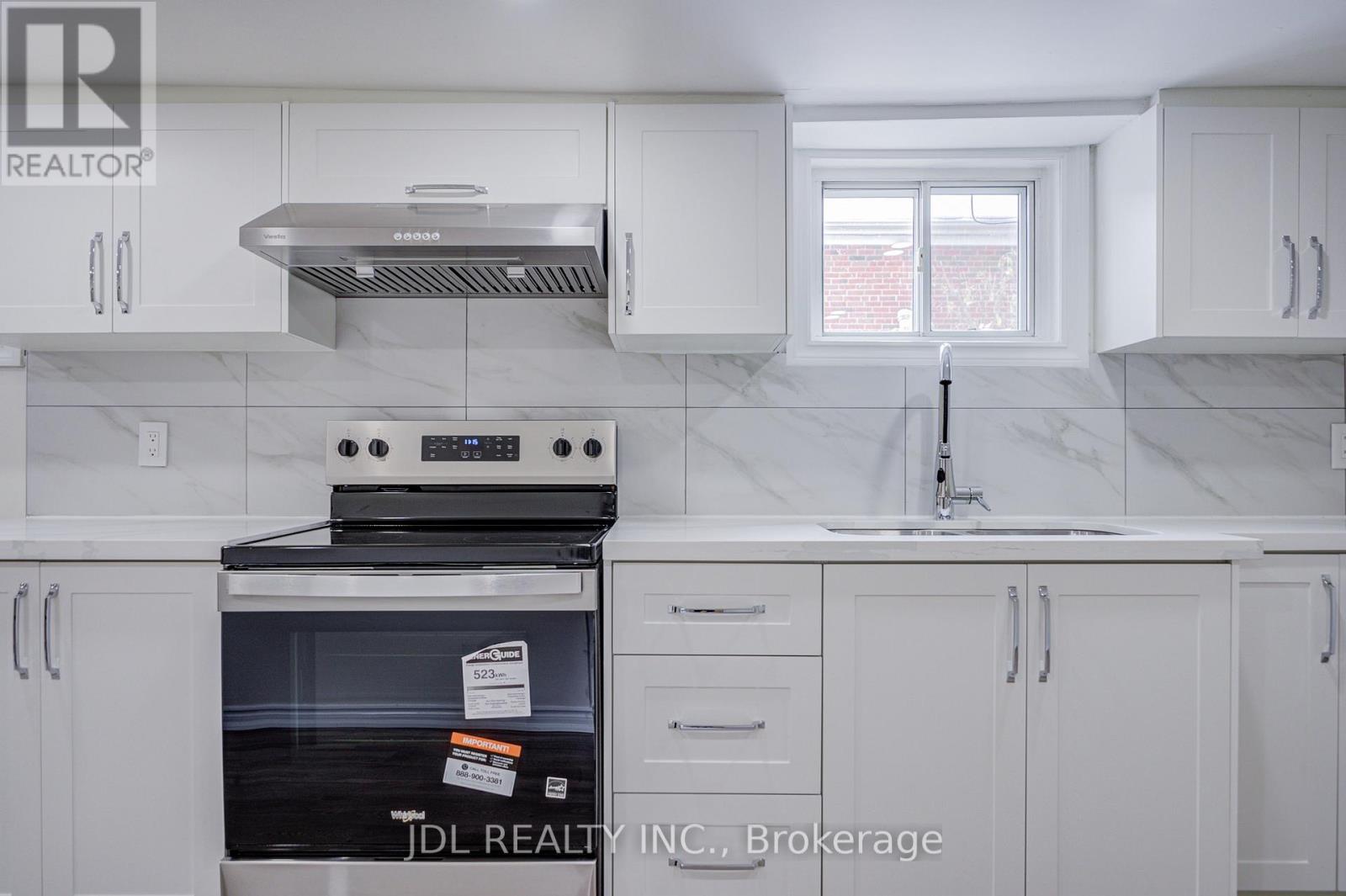 138 Wesley Street W, Toronto, Ontario  M8Y 2X1 - Photo 27 - W12550452