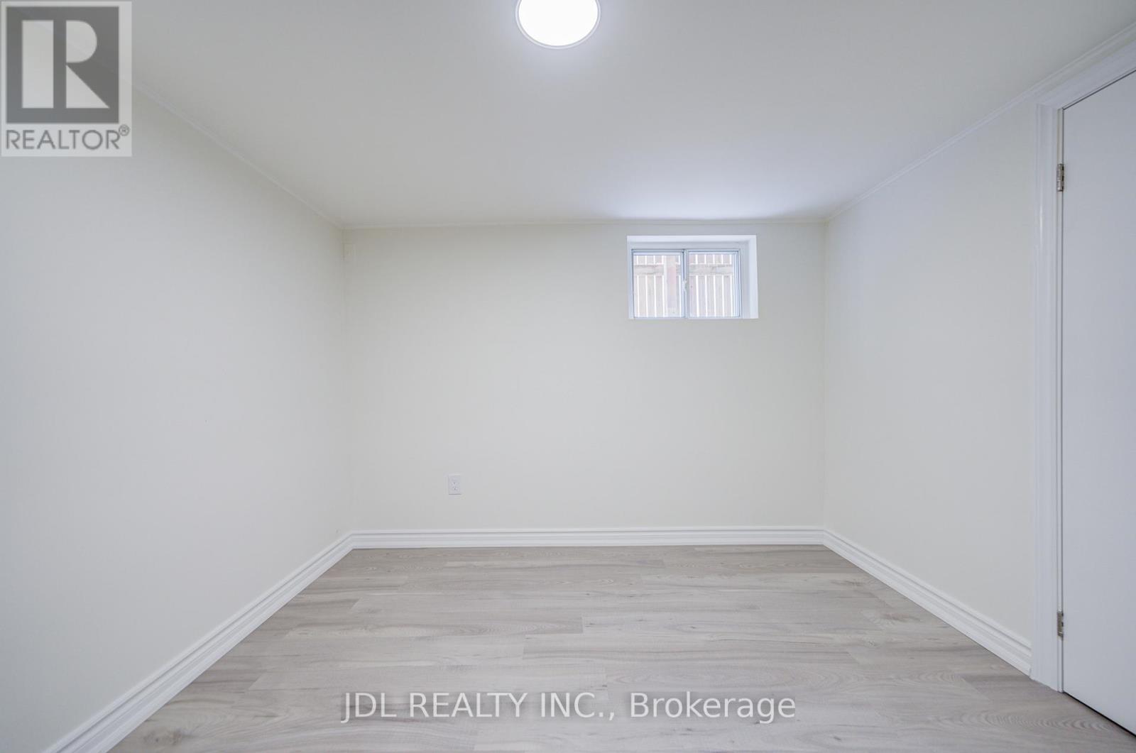 138 Wesley Street W, Toronto, Ontario  M8Y 2X1 - Photo 30 - W12550452