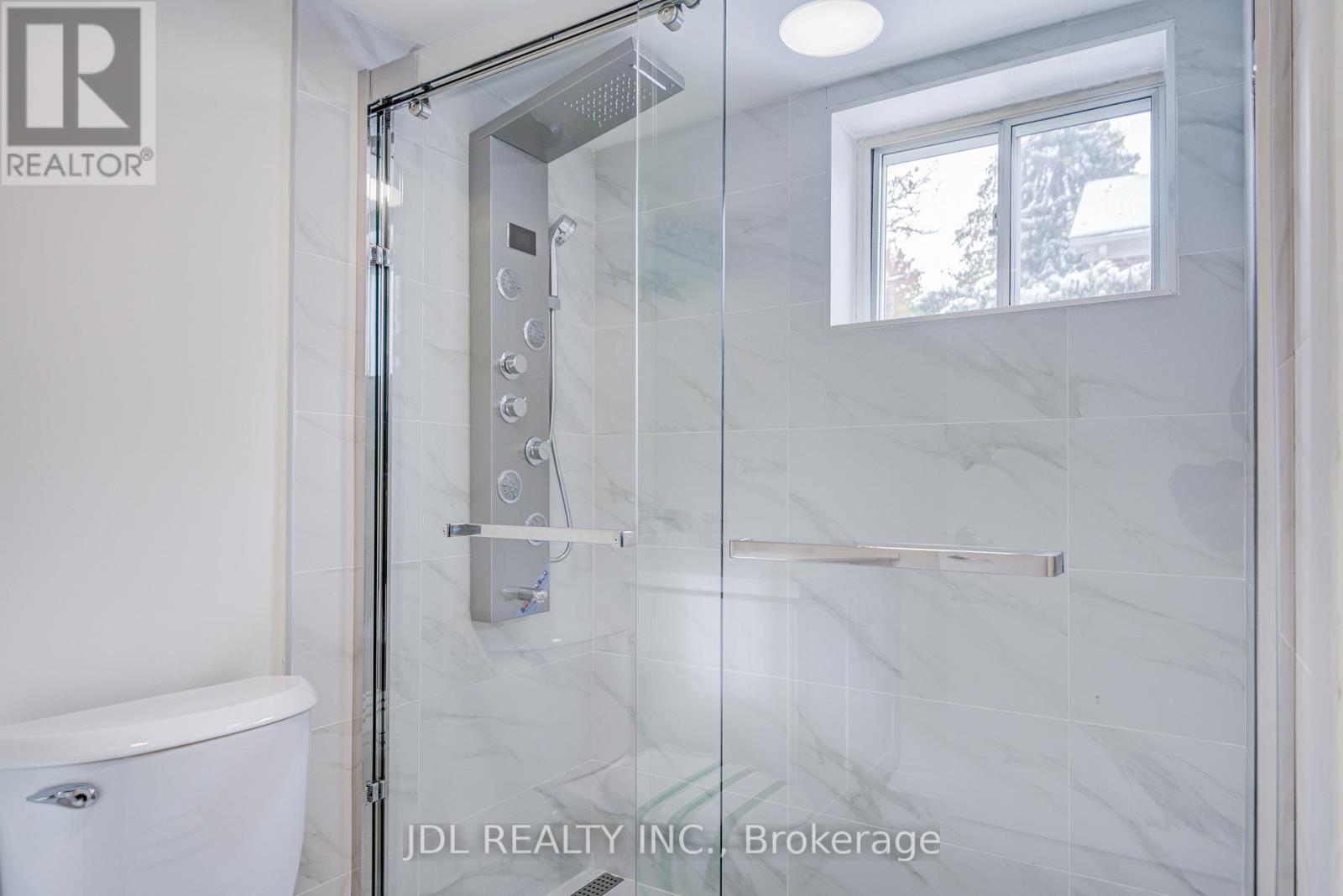 138 Wesley Street W, Toronto, Ontario  M8Y 2X1 - Photo 33 - W12550452