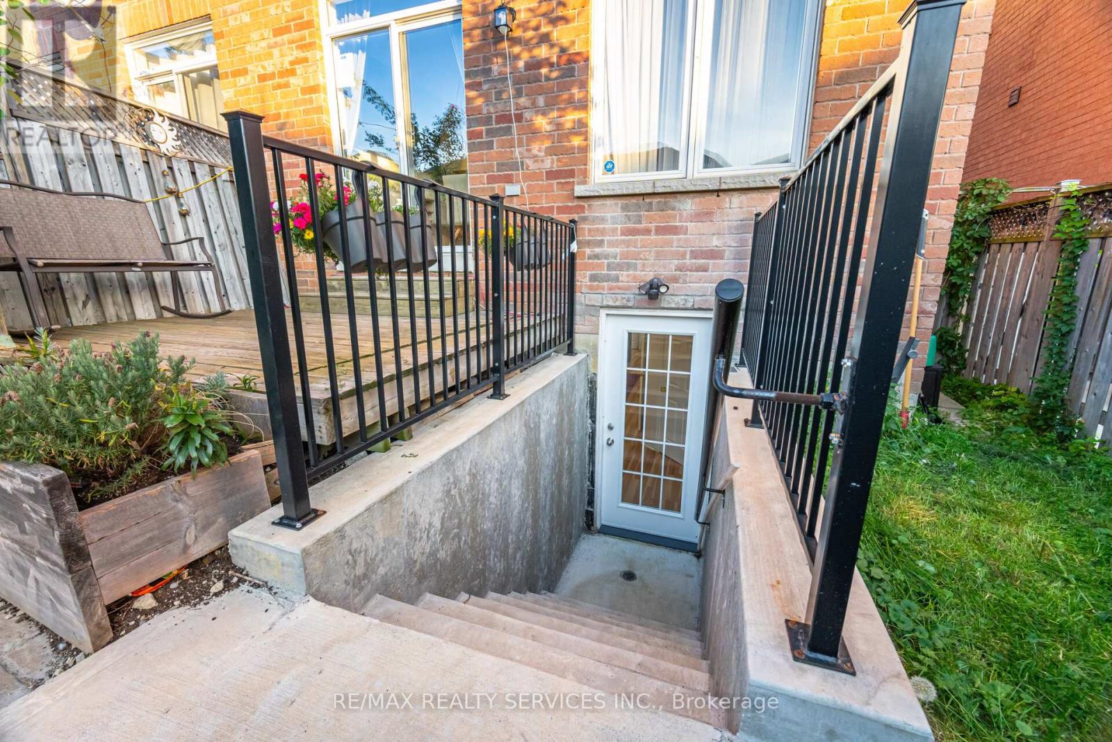 12 Rainy Dale Road, Brampton, Ontario  L6V 4S7 - Photo 44 - W12550460