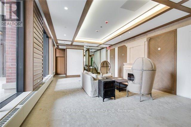 808 - 830 Lawrence Avenue W, Toronto, Ontario  M6A 1C3 - Photo 6 - W12550466