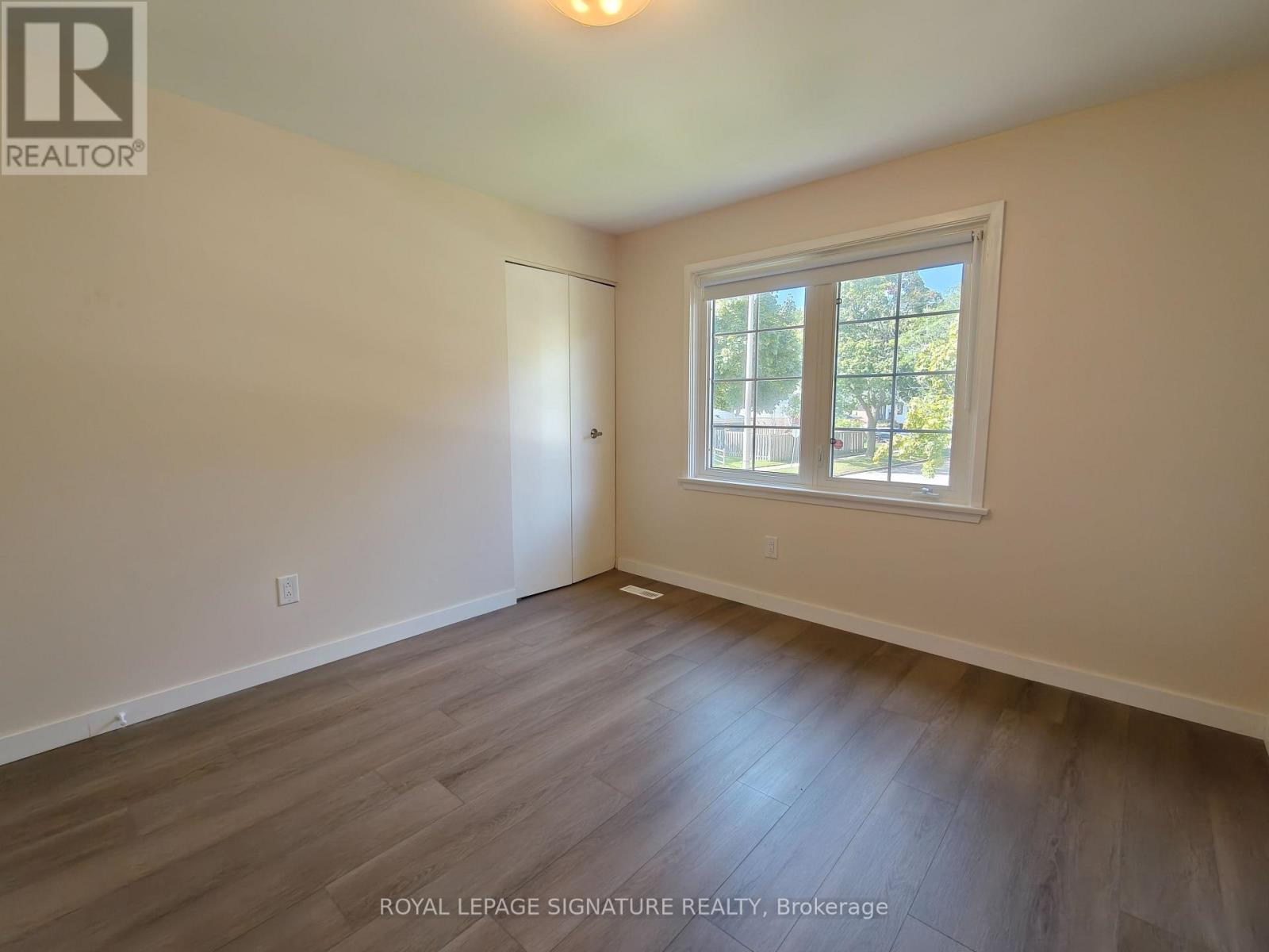 (Upper) - 1443 Glen Rutley Circle, Mississauga, Ontario  L4X 1Z8 - Photo 11 - W12550498