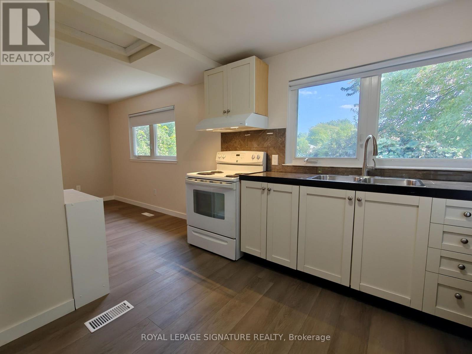 (Upper) - 1443 Glen Rutley Circle, Mississauga, Ontario  L4X 1Z8 - Photo 15 - W12550498