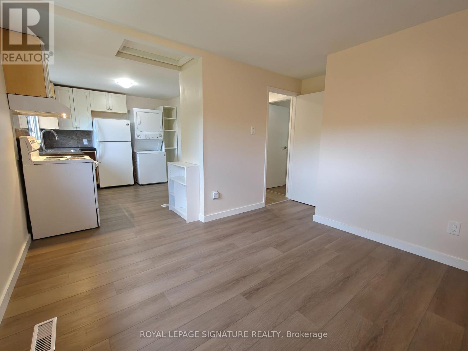 (Upper) - 1443 Glen Rutley Circle, Mississauga, Ontario  L4X 1Z8 - Photo 20 - W12550498