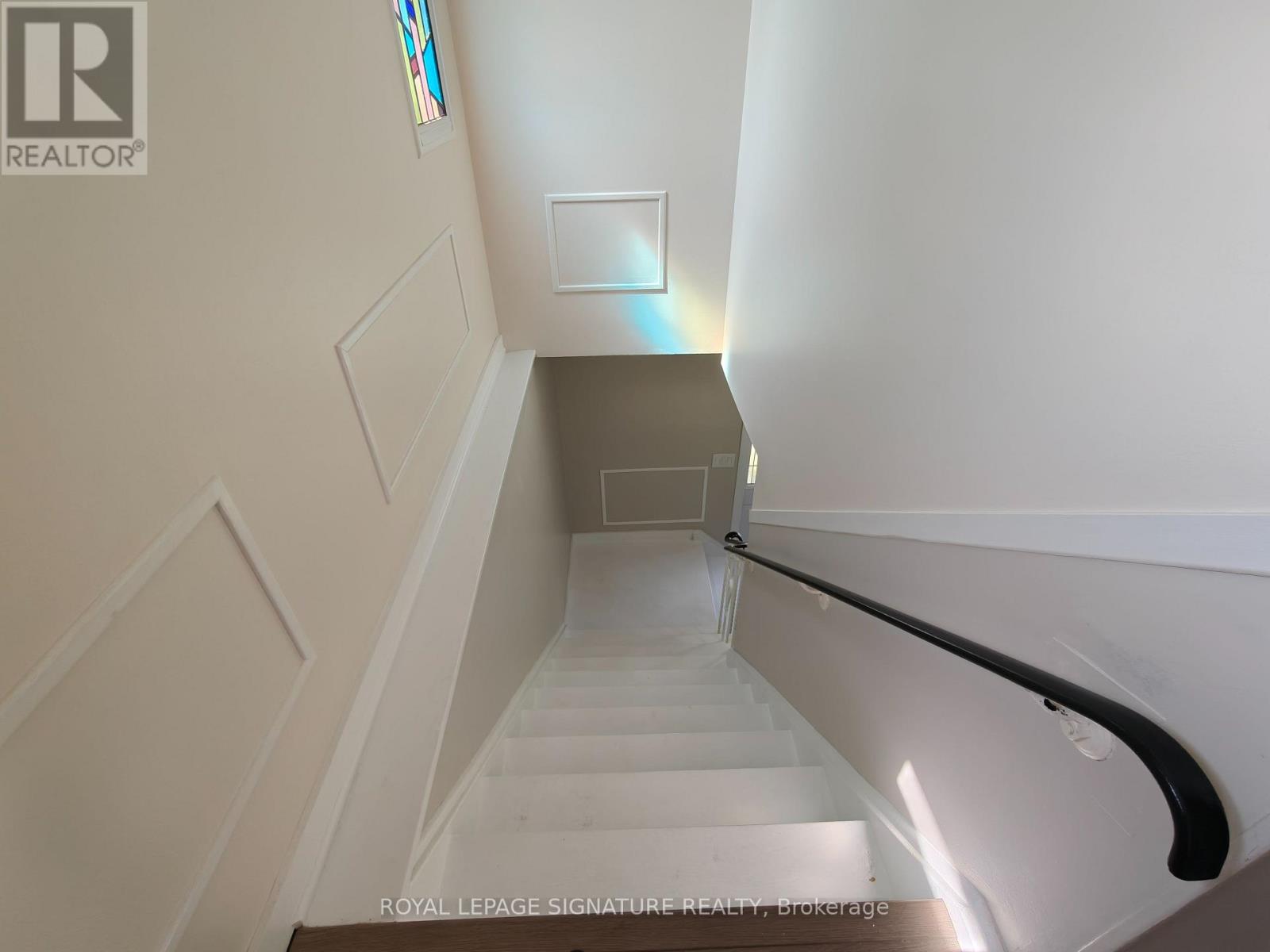 (Upper) - 1443 Glen Rutley Circle, Mississauga, Ontario  L4X 1Z8 - Photo 23 - W12550498