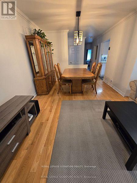 1228 Canvey Crescent, Mississauga, Ontario  L5J 1S1 - Photo 5 - W12550520