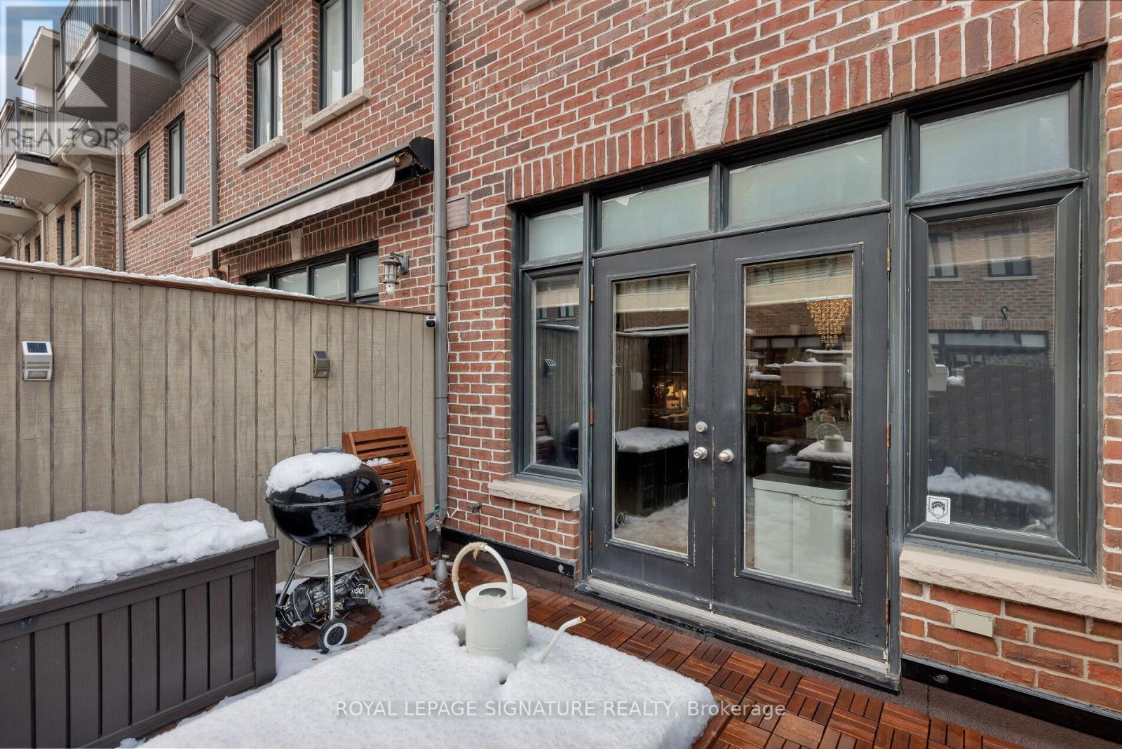 825c Oxford Street, Toronto, Ontario  M8Z 0B3 - Photo 12 - W12550522