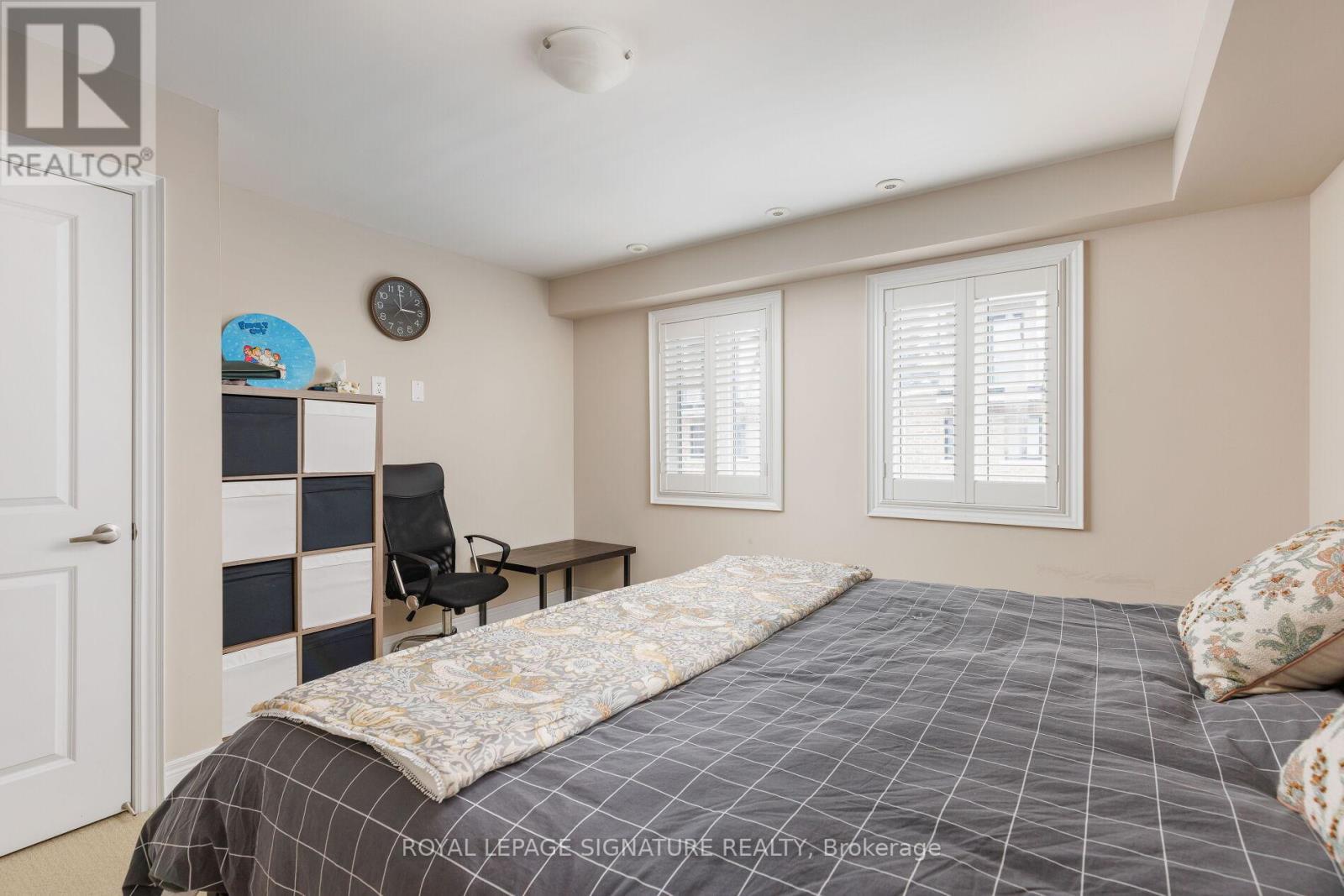 825c Oxford Street, Toronto, Ontario  M8Z 0B3 - Photo 20 - W12550522