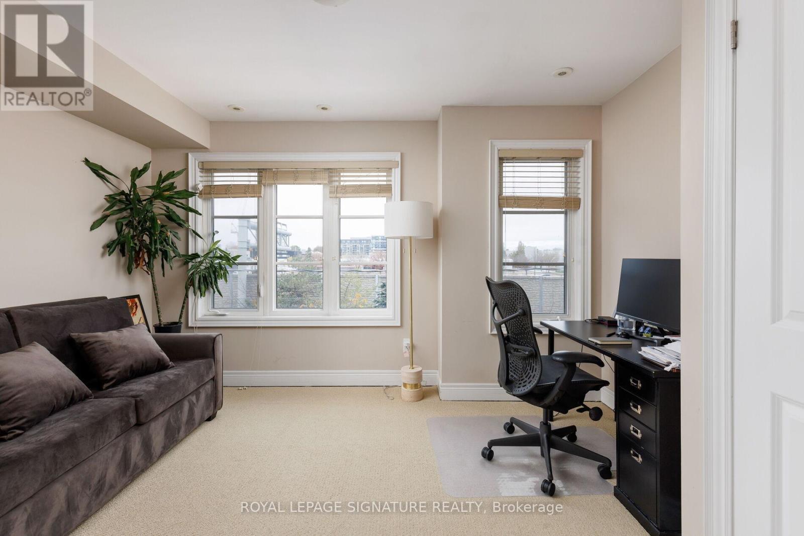 825c Oxford Street, Toronto, Ontario  M8Z 0B3 - Photo 23 - W12550522