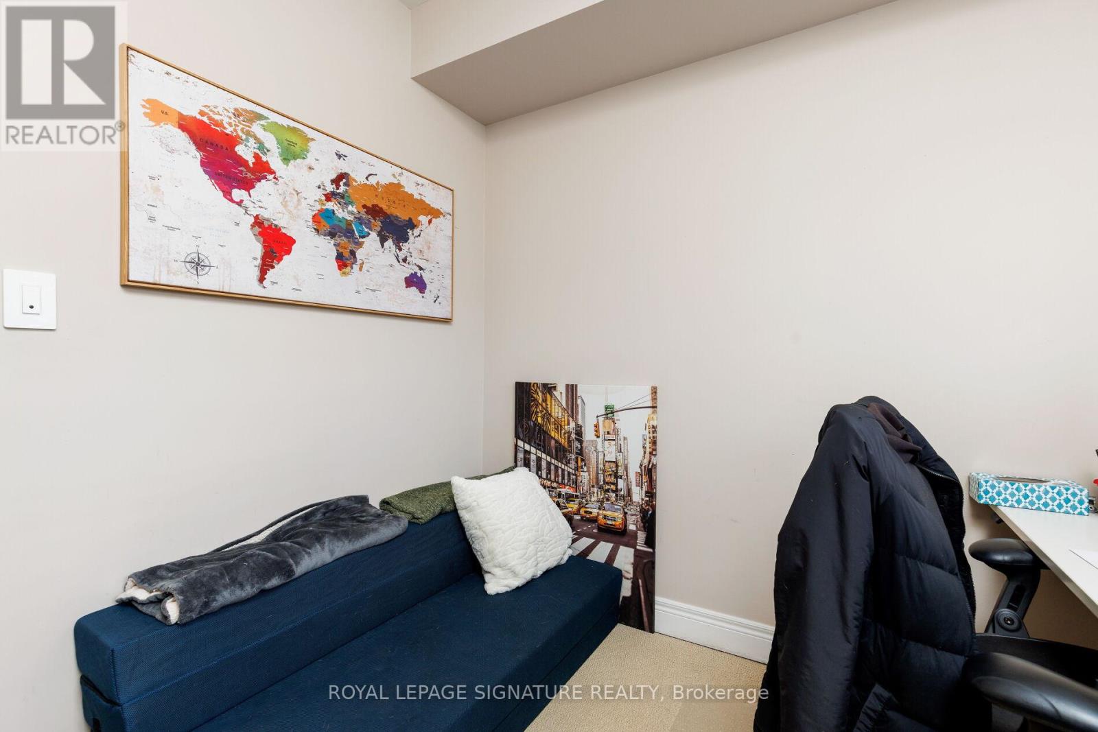 825c Oxford Street, Toronto, Ontario  M8Z 0B3 - Photo 25 - W12550522