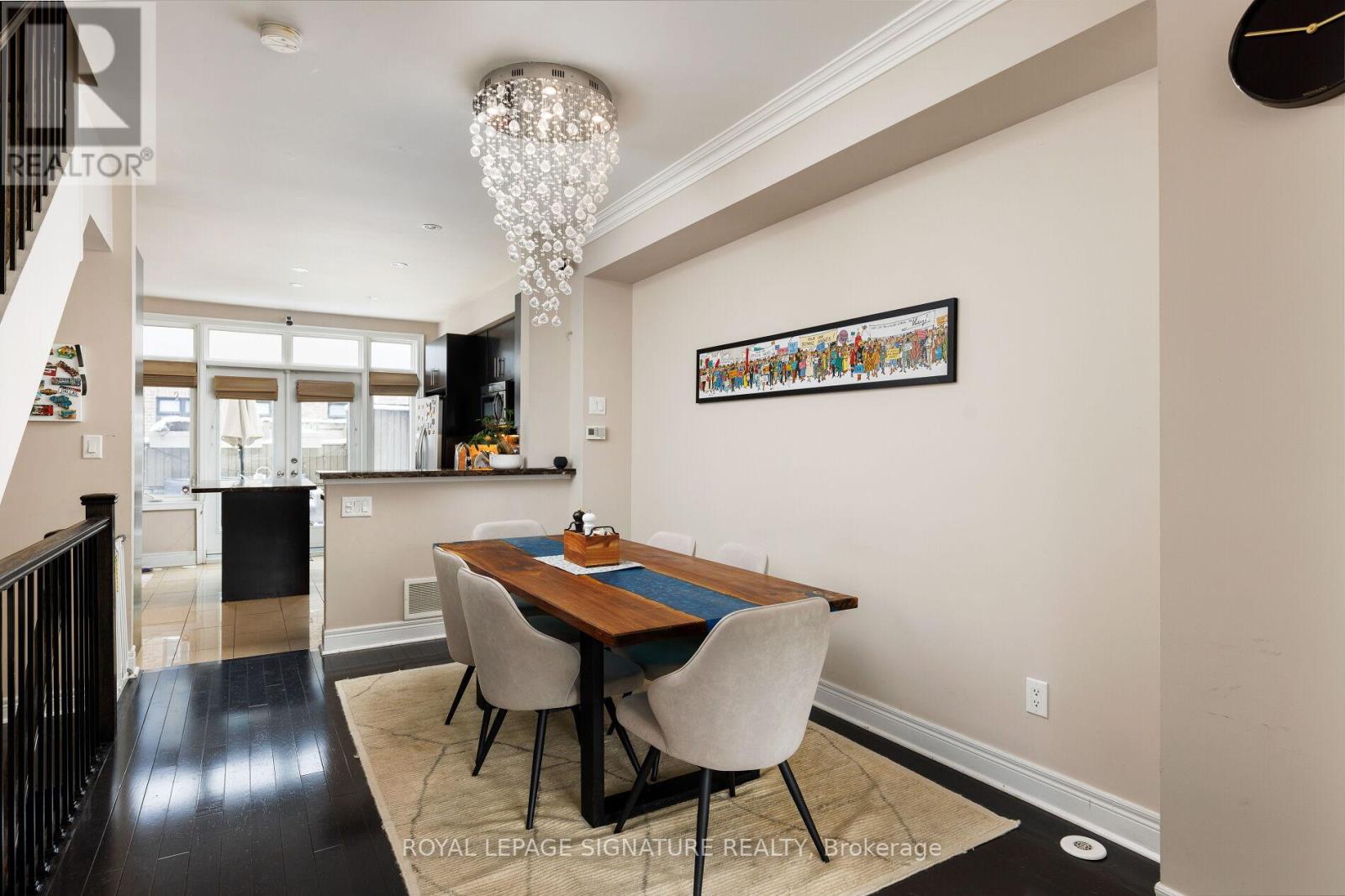 825c Oxford Street, Toronto, Ontario  M8Z 0B3 - Photo 6 - W12550522