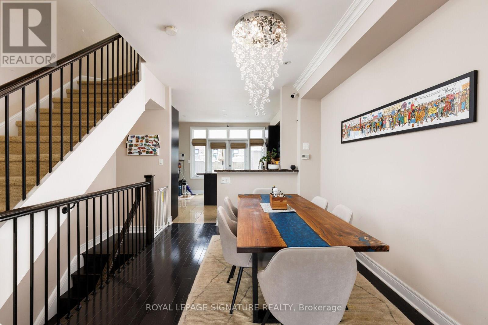 825c Oxford Street, Toronto, Ontario  M8Z 0B3 - Photo 7 - W12550522