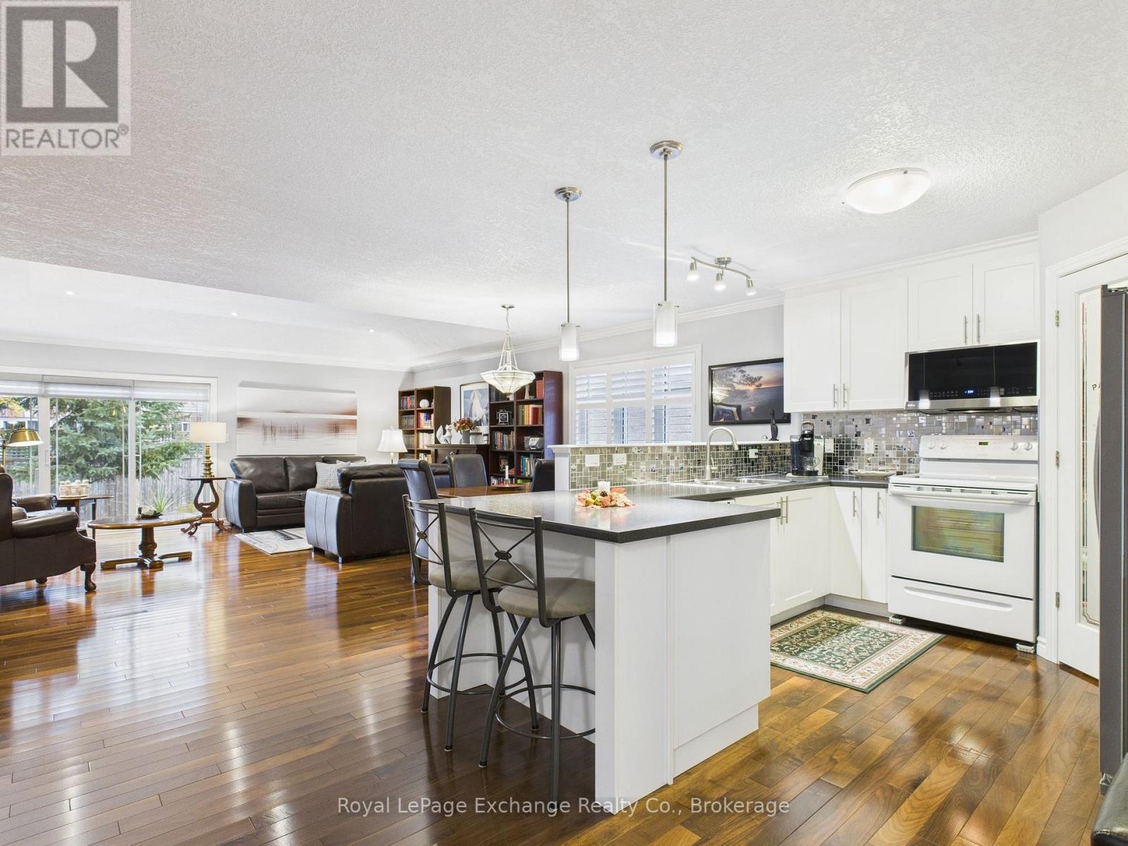 8 - 395 Joseph Street W, Saugeen Shores, Ontario N0H 2C2 - Photo 15 - X12550650