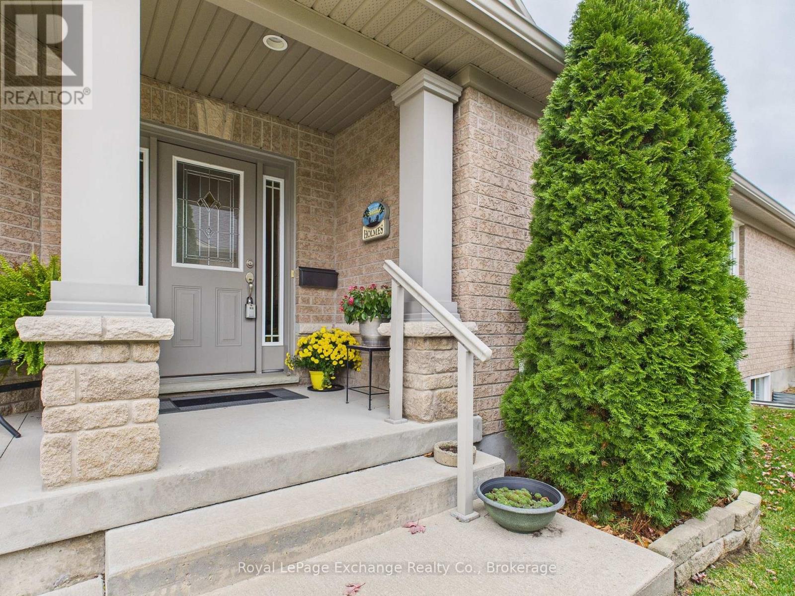 8 - 395 Joseph Street W, Saugeen Shores, Ontario N0H 2C2 - Photo 3 - X12550650