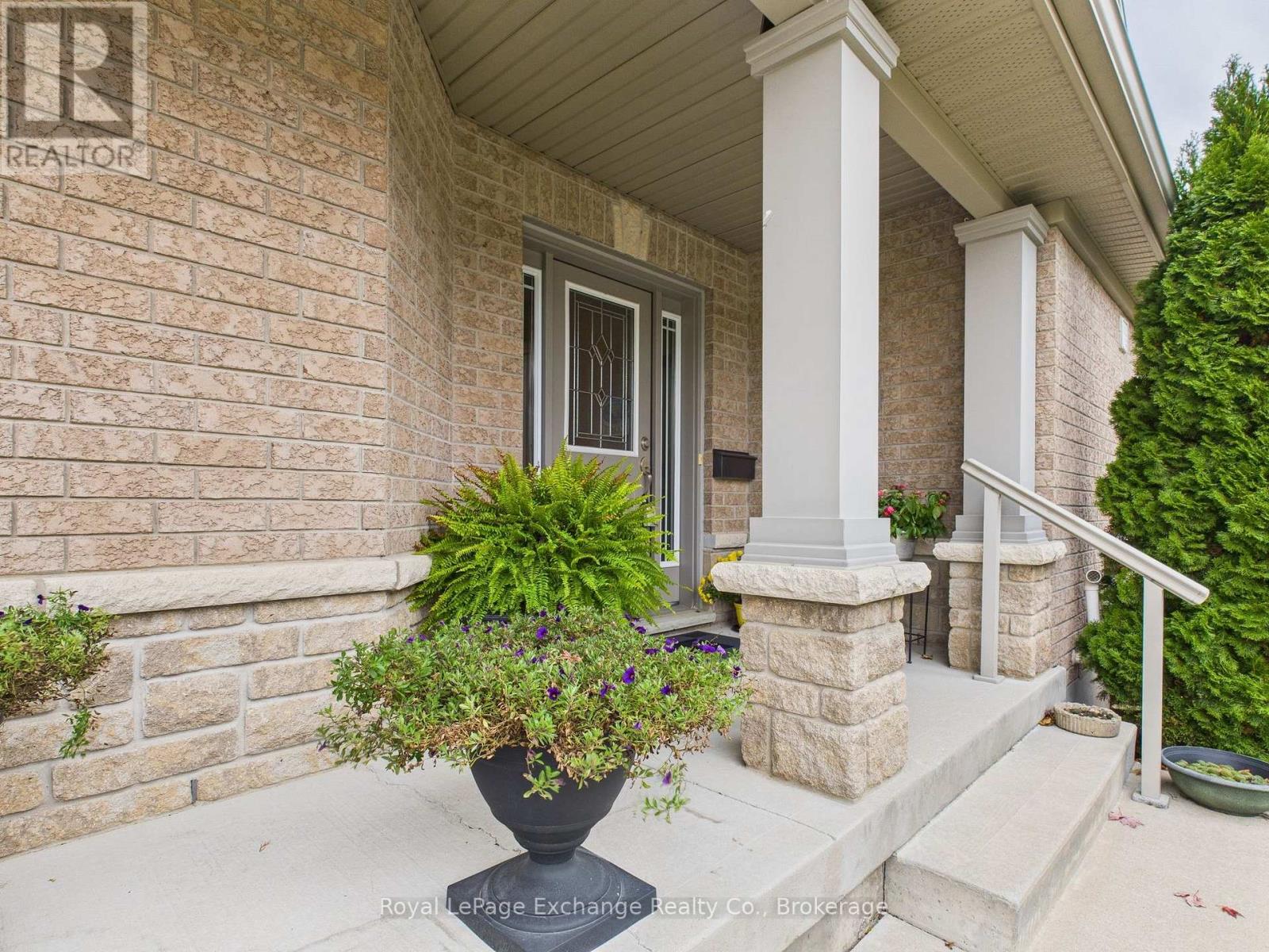 8 - 395 Joseph Street W, Saugeen Shores, Ontario N0H 2C2 - Photo 4 - X12550650