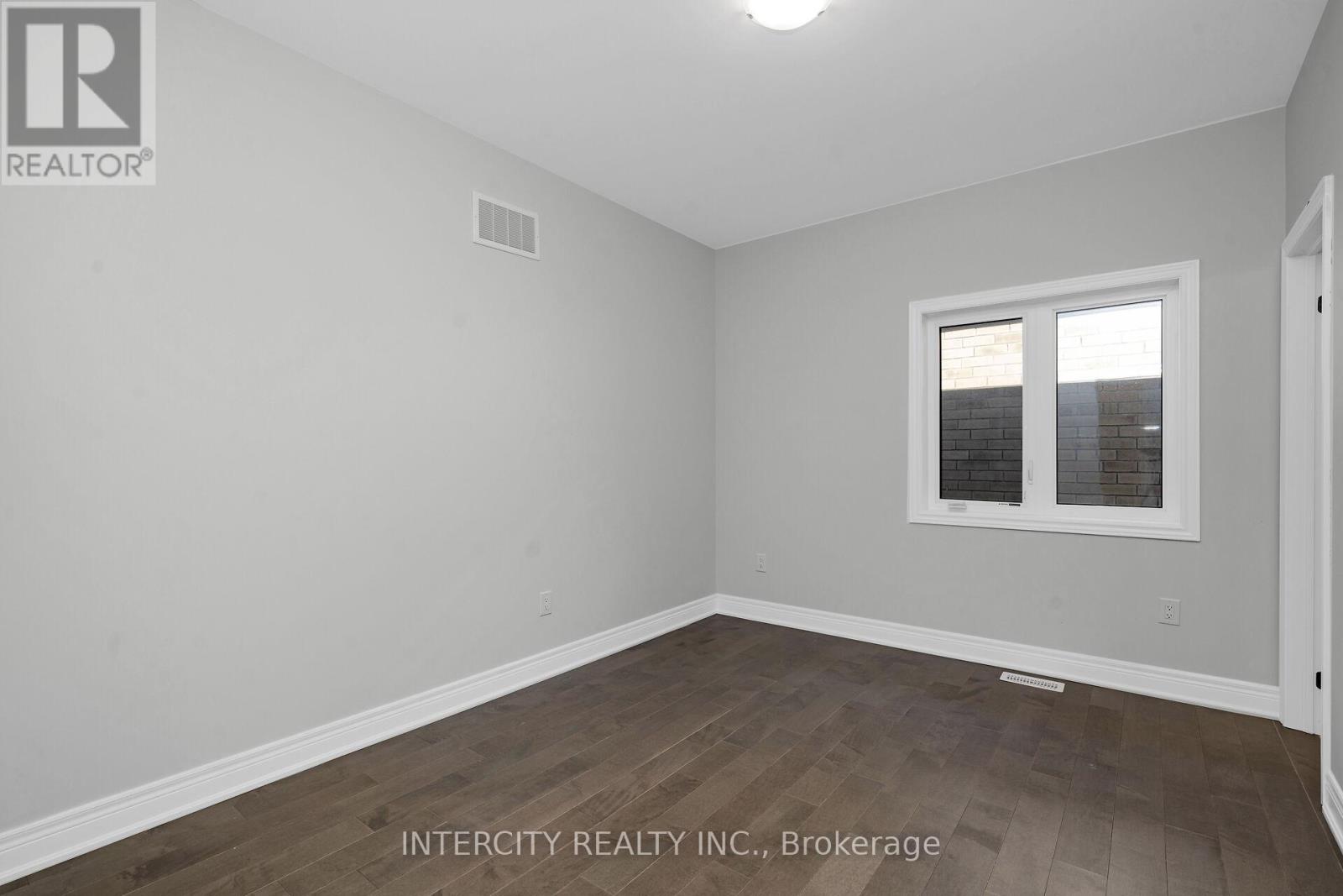 5 Kessler Drive, Brampton, Ontario  L6R 4G2 - Photo 21 - W12451230