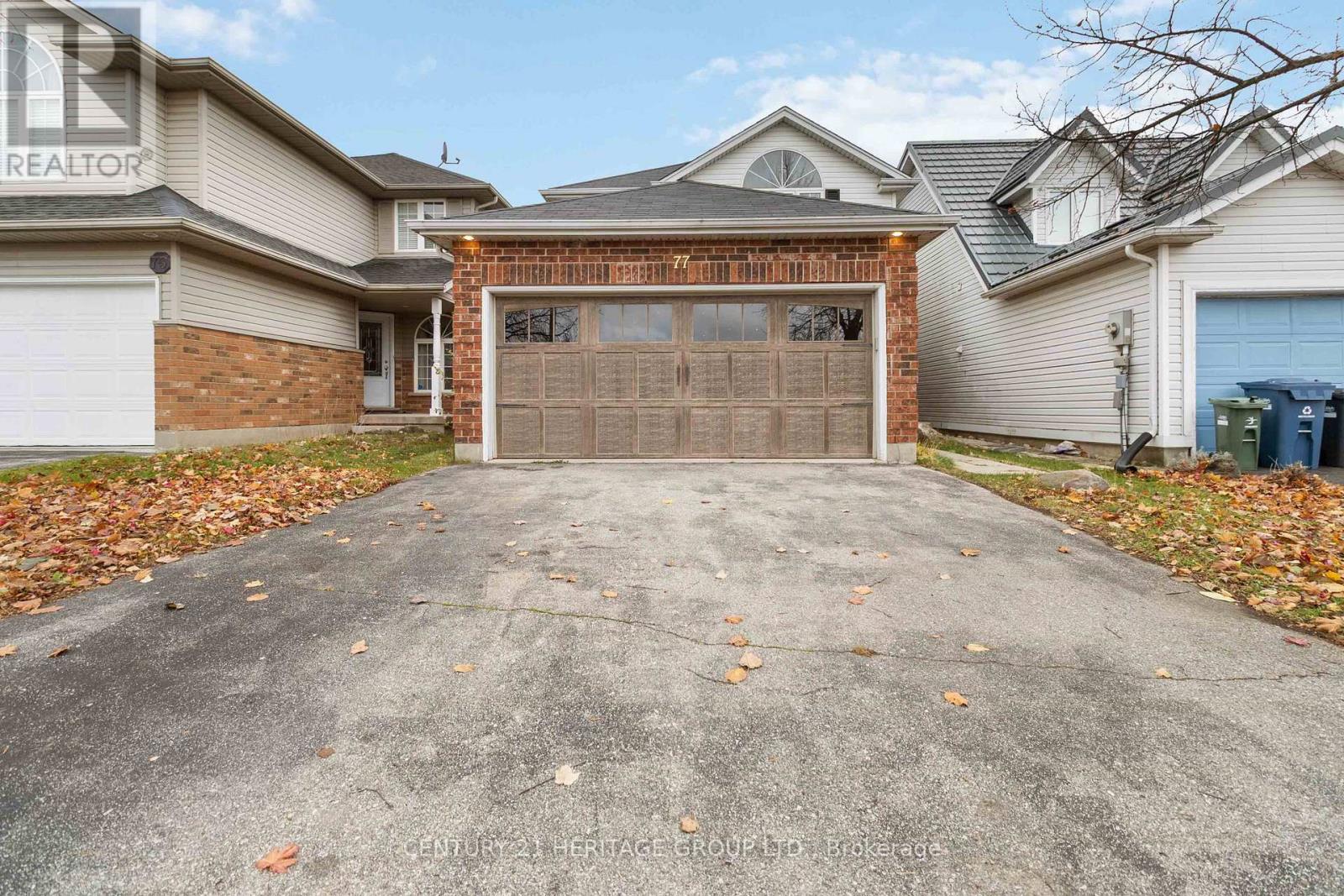 77 Doyle Drive, Guelph, Ontario N1G 5B9 - Photo 4 - X12525664