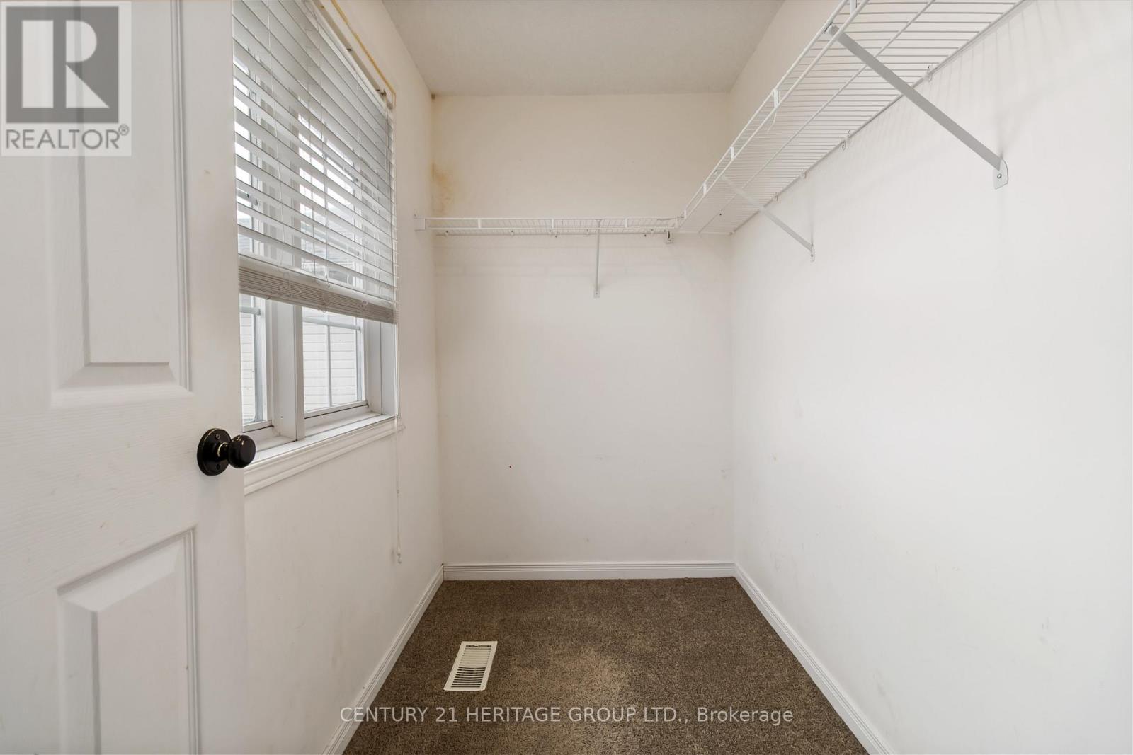 77 Doyle Drive, Guelph, Ontario N1G 5B9 - Photo 32 - X12525664