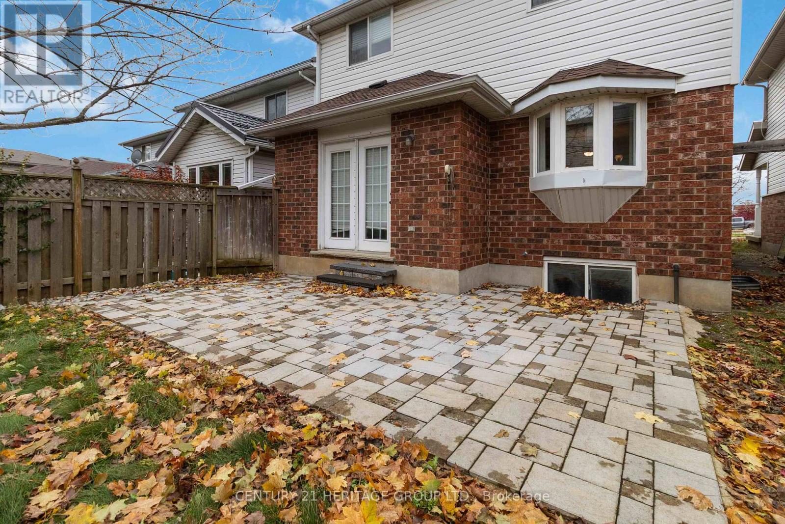 77 Doyle Drive, Guelph, Ontario N1G 5B9 - Photo 48 - X12525664