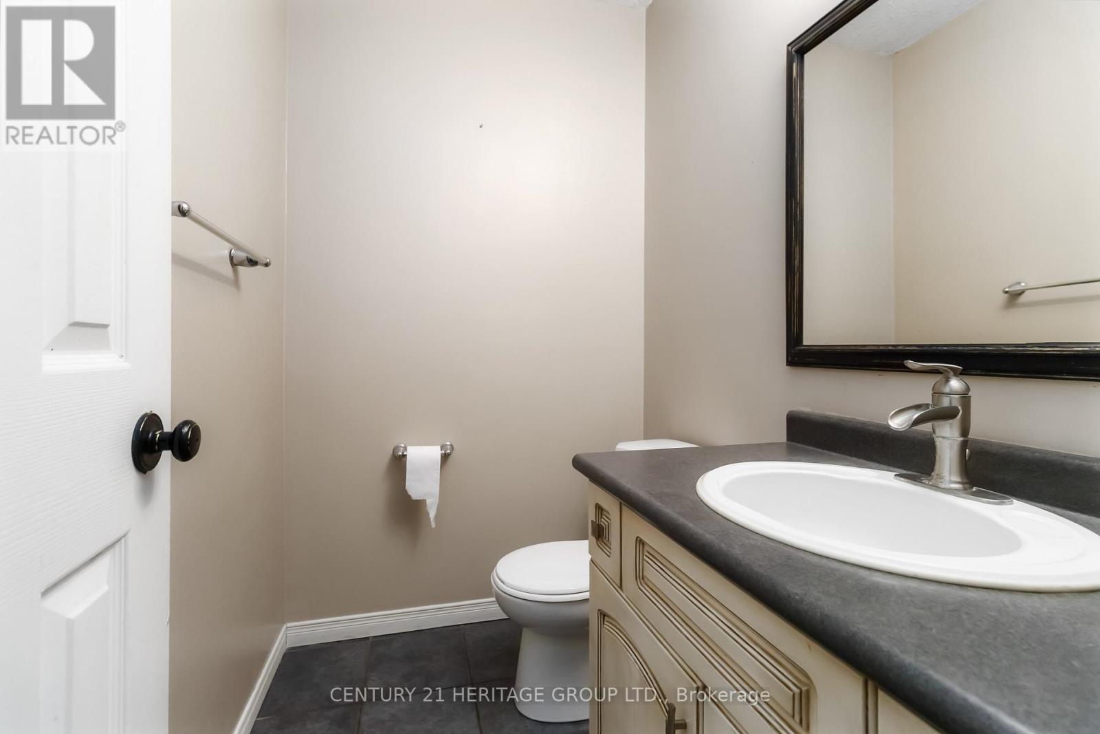 77 Doyle Drive, Guelph, Ontario N1G 5B9 - Photo 27 - X12525664