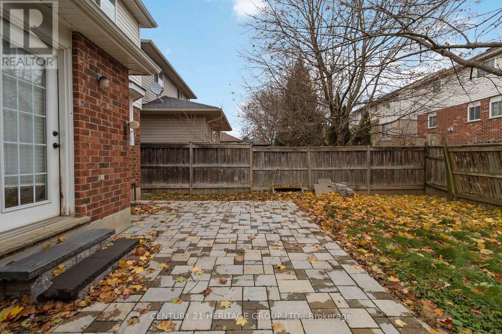 77 Doyle Drive, Guelph, Ontario N1G 5B9 - Photo 50 - X12525664