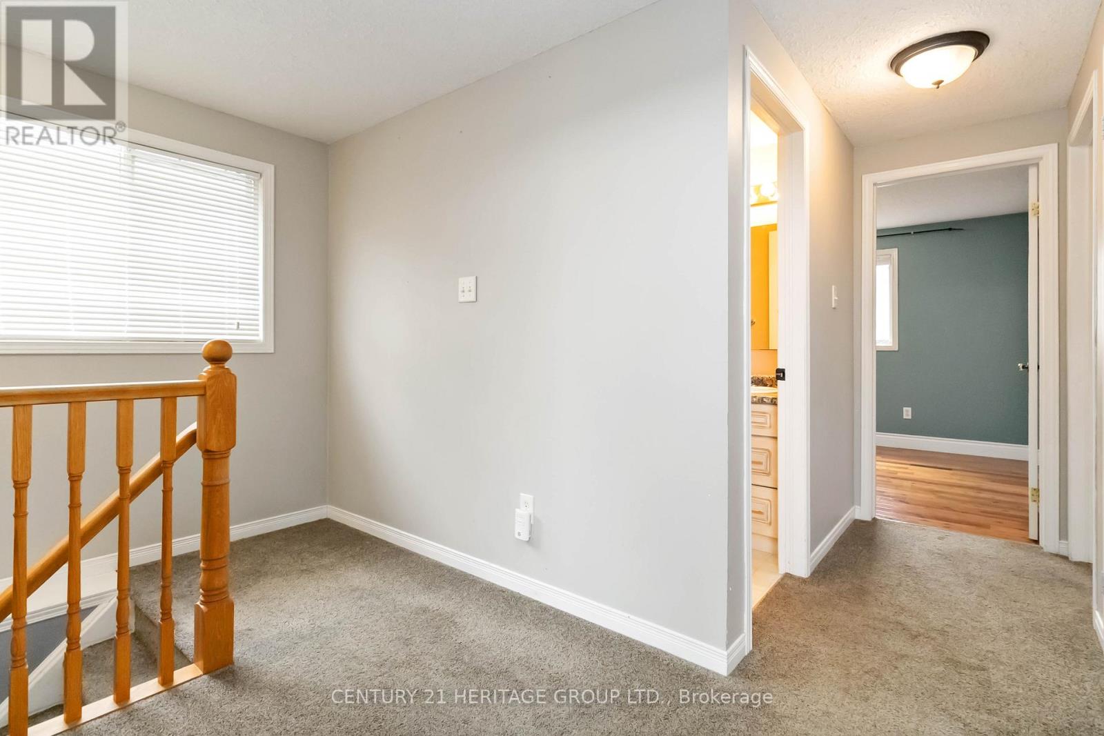 77 Doyle Drive, Guelph, Ontario N1G 5B9 - Photo 35 - X12525664