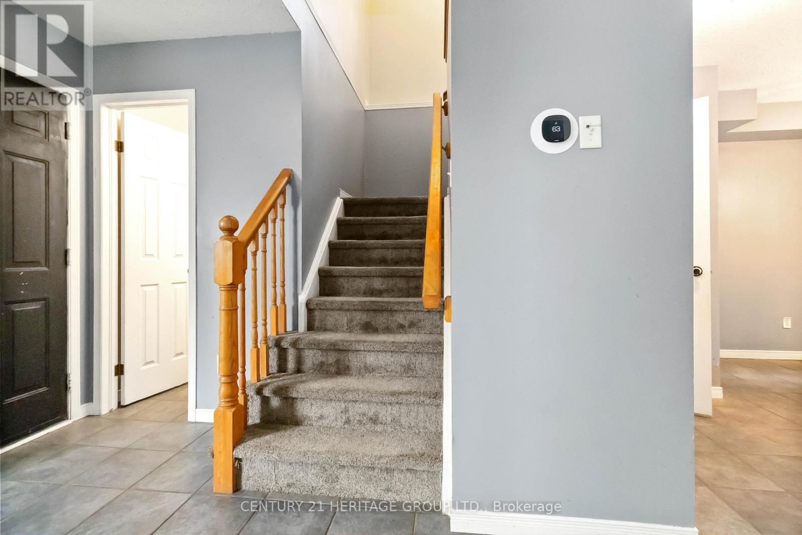 77 Doyle Drive, Guelph, Ontario N1G 5B9 - Photo 9 - X12525664