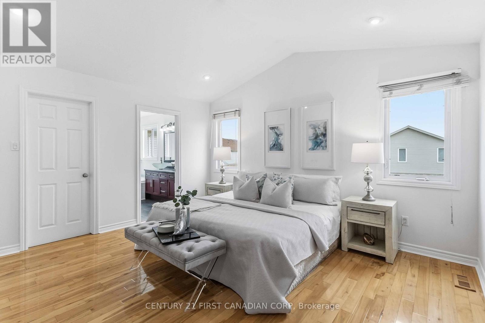 1353 South Wenige Drive, London North, Ontario  N5X 4M8 - Photo 16 - X12550634