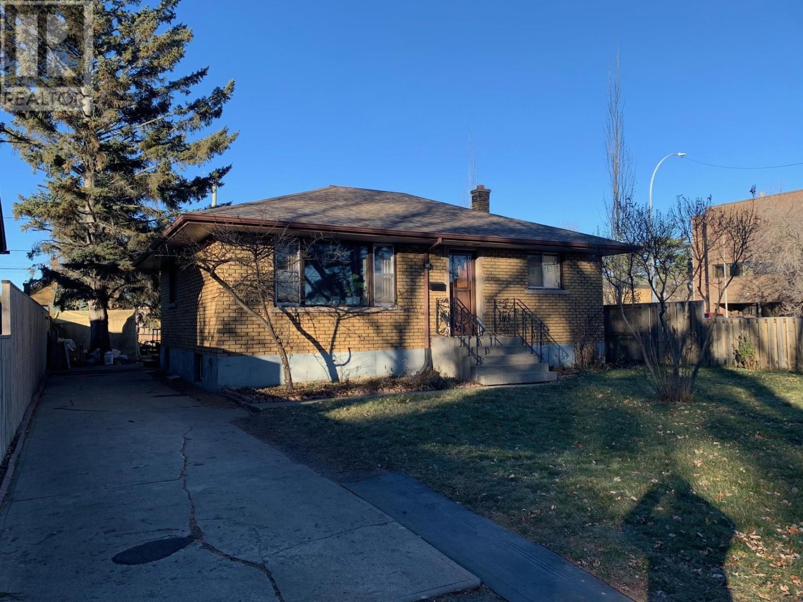 305 Brunswick St S, Thunder Bay, Ontario