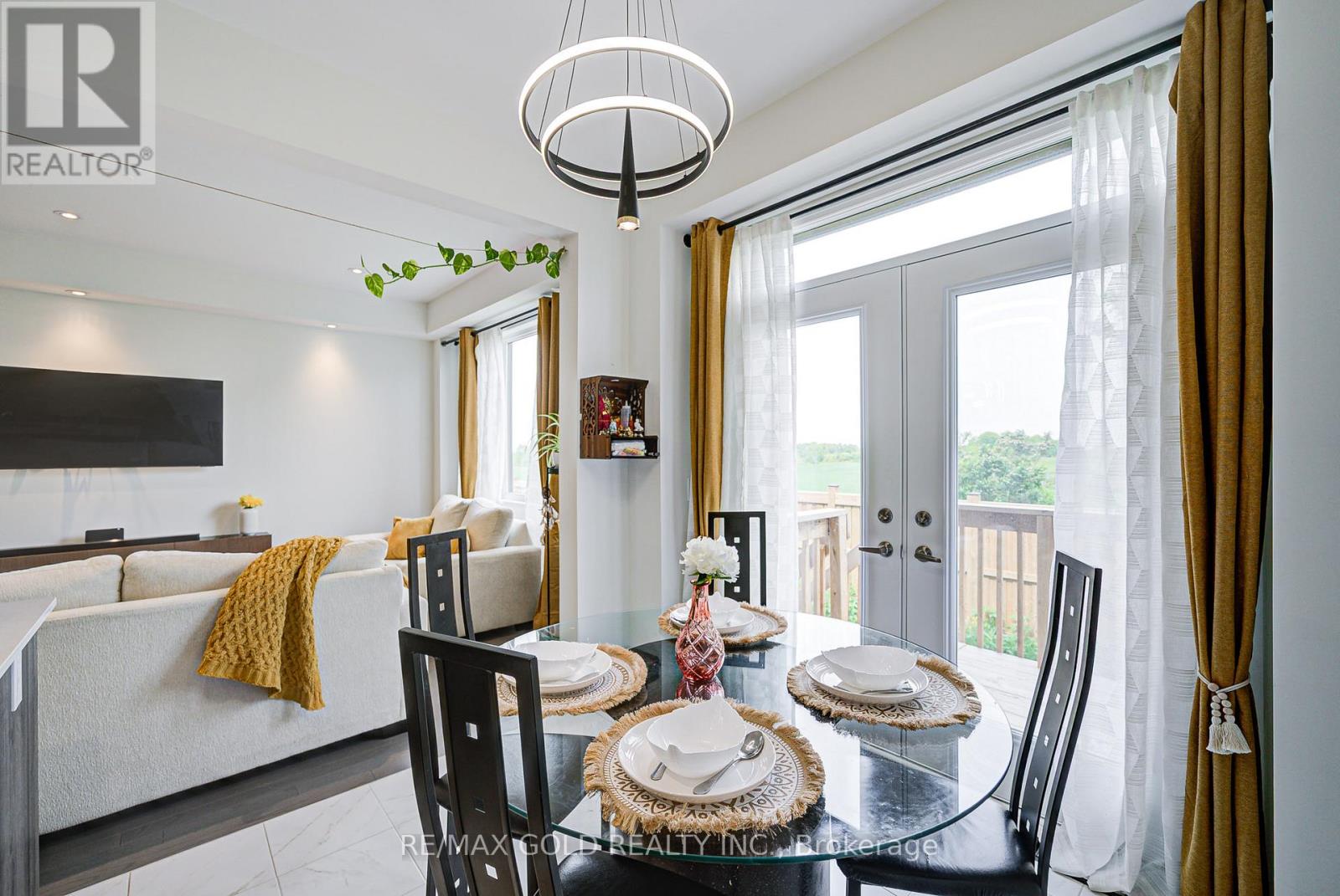 8 - 10 Freedom Crescent, Hamilton, Ontario  L0R 1W0 - Photo 14 - X12550366