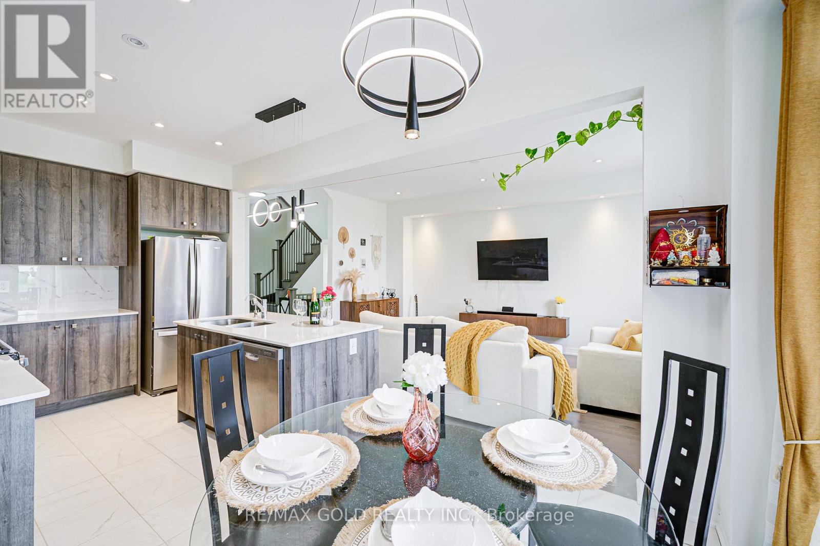 8 - 10 Freedom Crescent, Hamilton, Ontario  L0R 1W0 - Photo 15 - X12550366