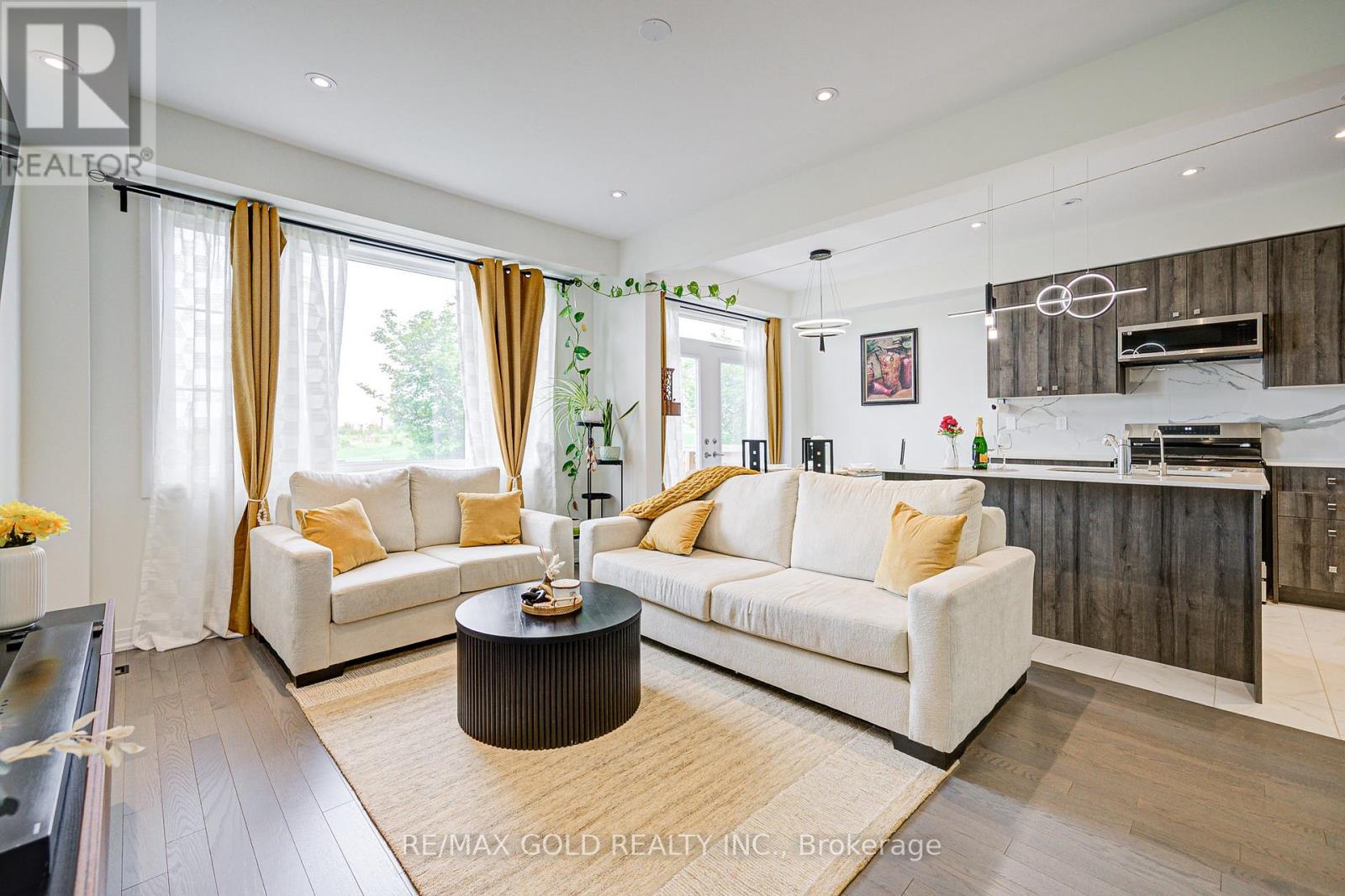 8 - 10 Freedom Crescent, Hamilton, Ontario  L0R 1W0 - Photo 20 - X12550366