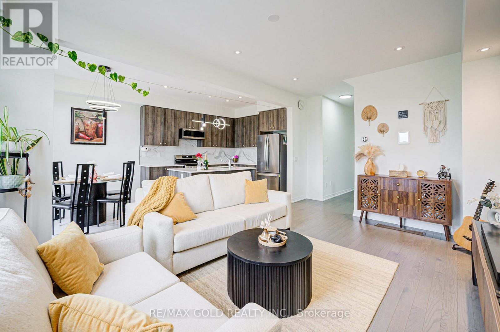 8 - 10 Freedom Crescent, Hamilton, Ontario  L0R 1W0 - Photo 21 - X12550366