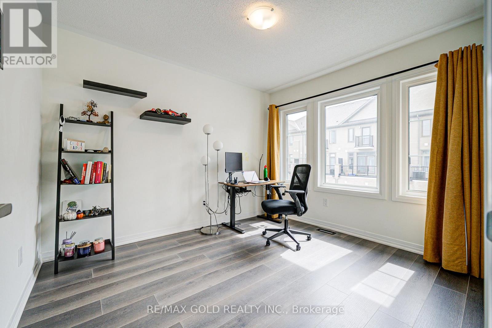 8 - 10 Freedom Crescent, Hamilton, Ontario  L0R 1W0 - Photo 26 - X12550366