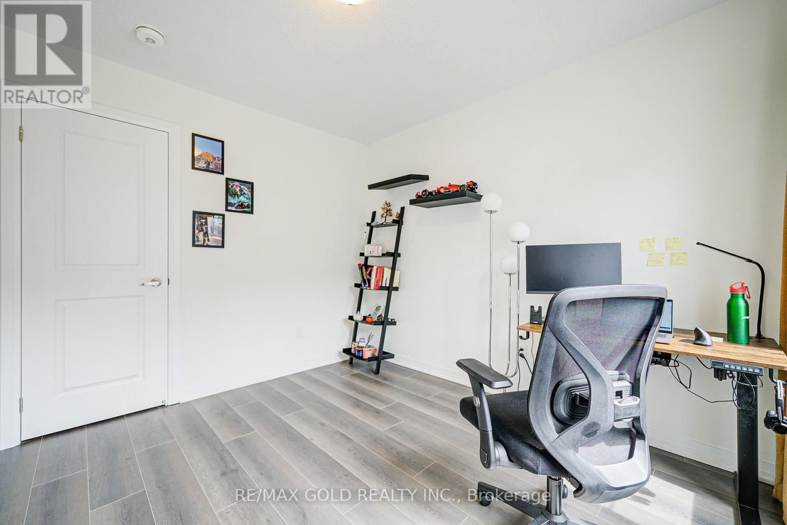 8 - 10 Freedom Crescent, Hamilton, Ontario  L0R 1W0 - Photo 27 - X12550366