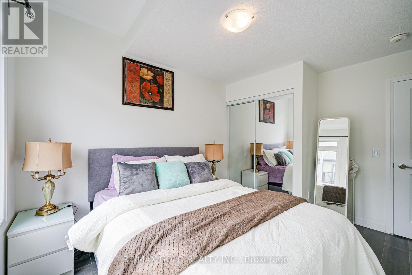 8 - 10 Freedom Crescent, Hamilton, Ontario  L0R 1W0 - Photo 30 - X12550366