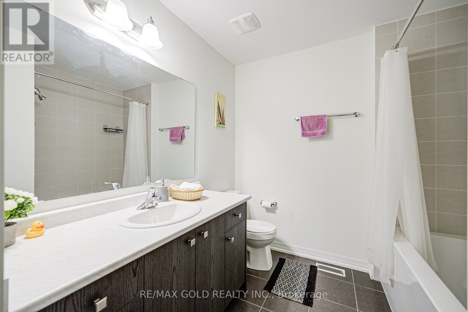 8 - 10 Freedom Crescent, Hamilton, Ontario  L0R 1W0 - Photo 31 - X12550366