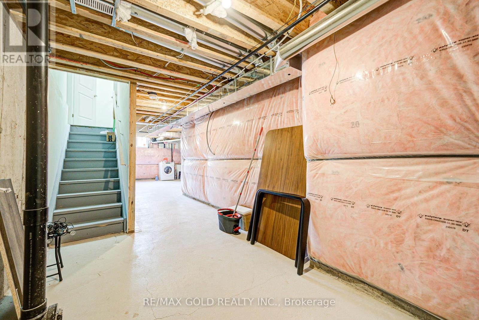 8 - 10 Freedom Crescent, Hamilton, Ontario  L0R 1W0 - Photo 40 - X12550366