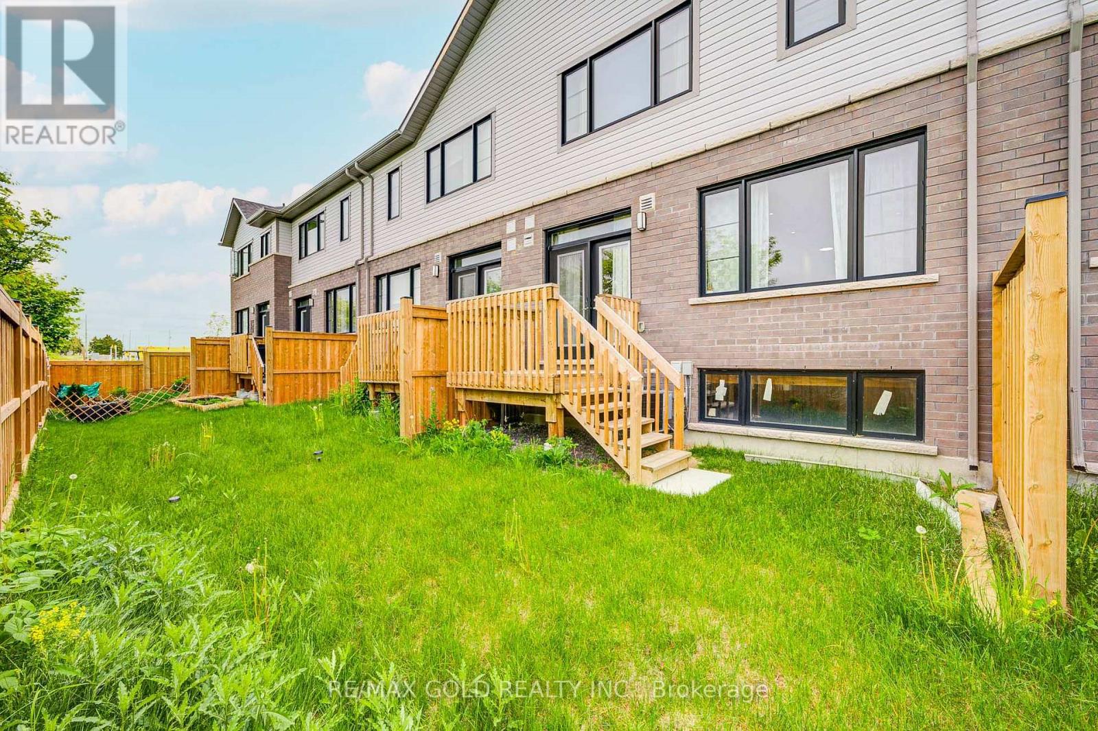 8 - 10 Freedom Crescent, Hamilton, Ontario  L0R 1W0 - Photo 42 - X12550366