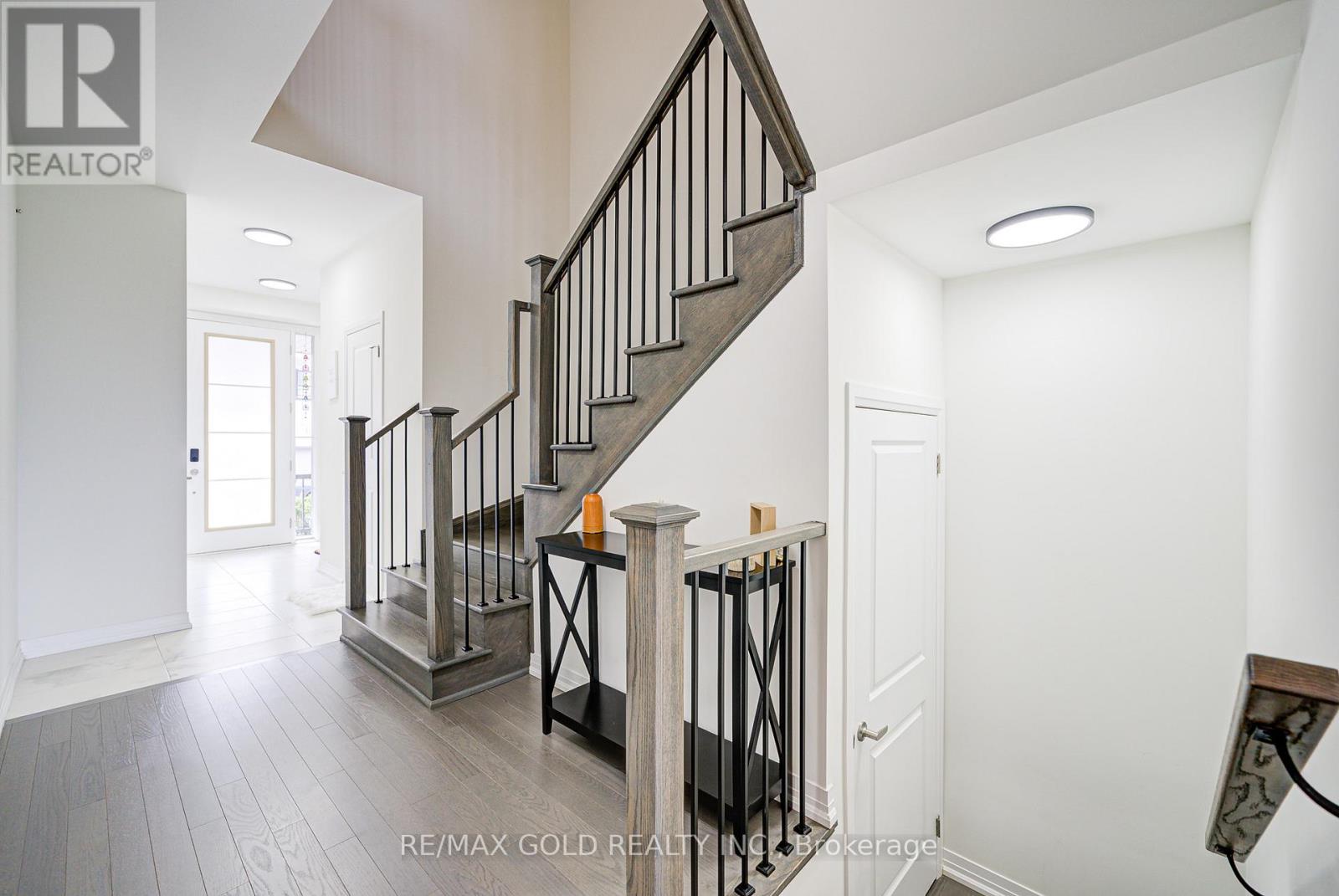 8 - 10 Freedom Crescent, Hamilton, Ontario  L0R 1W0 - Photo 8 - X12550366