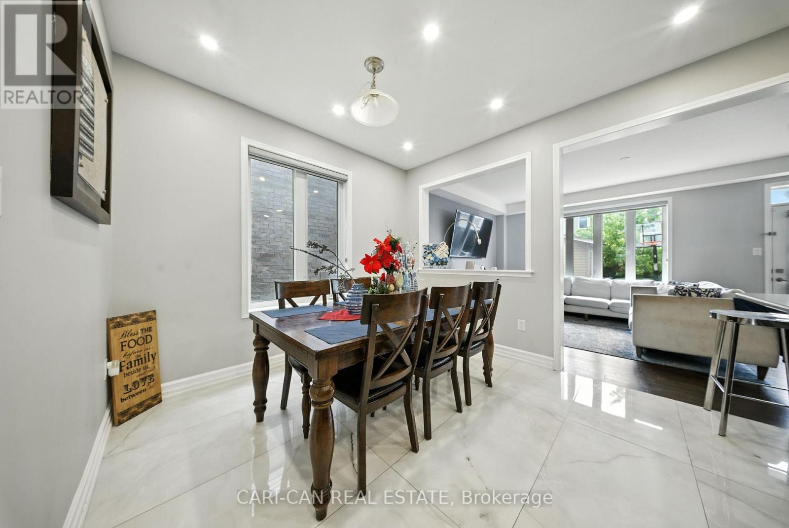 122 Longboat Run West, Brantford, Ontario  N3T 0P3 - Photo 11 - X12550420