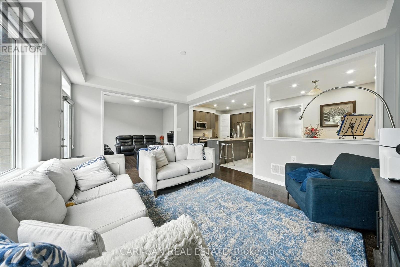 122 Longboat Run West, Brantford, Ontario  N3T 0P3 - Photo 13 - X12550420