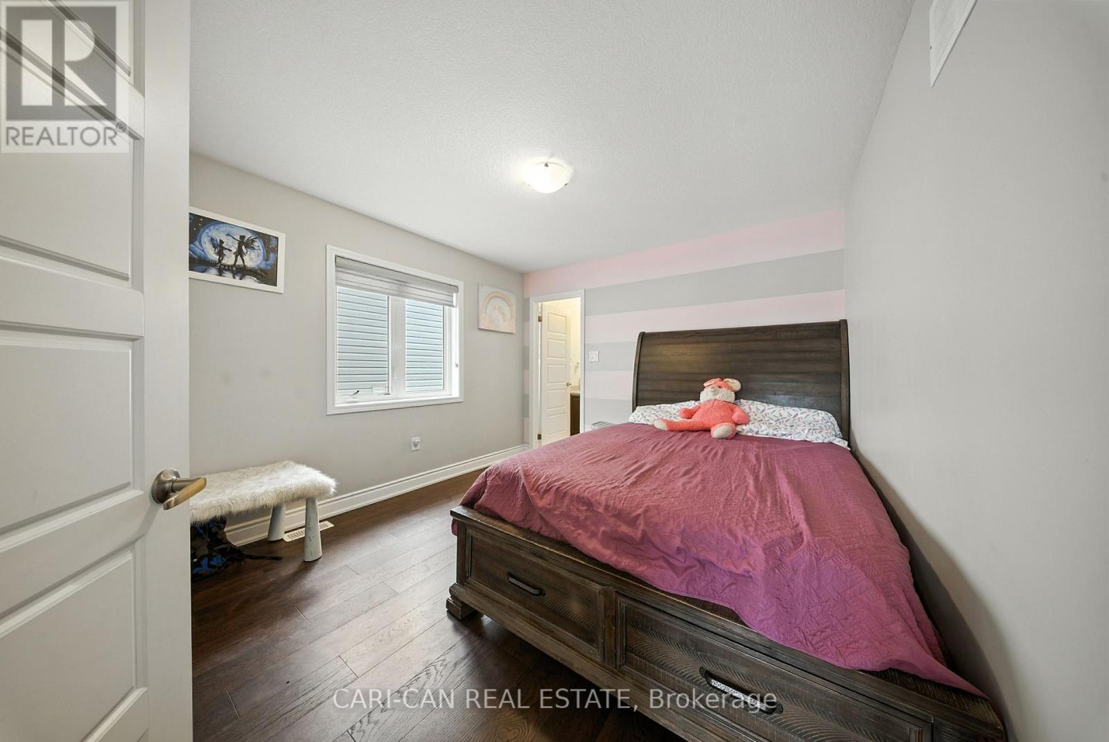 122 Longboat Run West, Brantford, Ontario  N3T 0P3 - Photo 17 - X12550420