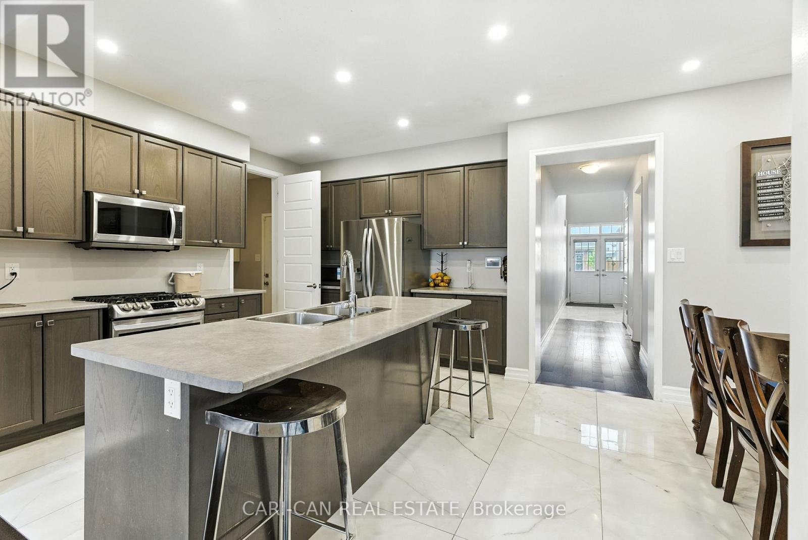 122 Longboat Run West, Brantford, Ontario  N3T 0P3 - Photo 8 - X12550420