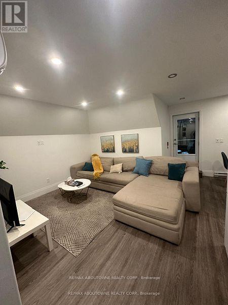 66 Wellington Street S, Hamilton, Ontario  L8N 2R1 - Photo 12 - X12550450