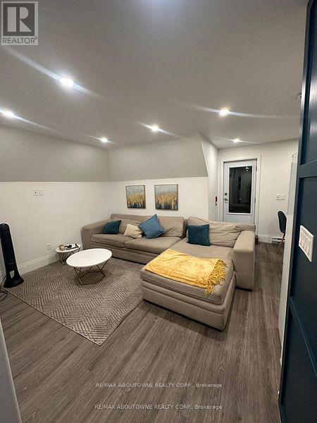 66 Wellington Street S, Hamilton, Ontario  L8N 2R1 - Photo 31 - X12550450